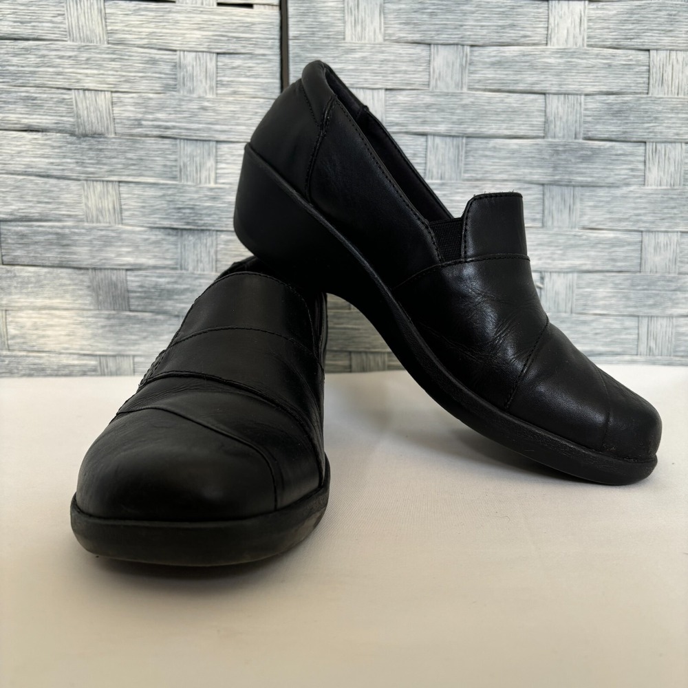 Clarks 8.5M Black Leather Wedge Loafers Slip On Professional 26103540